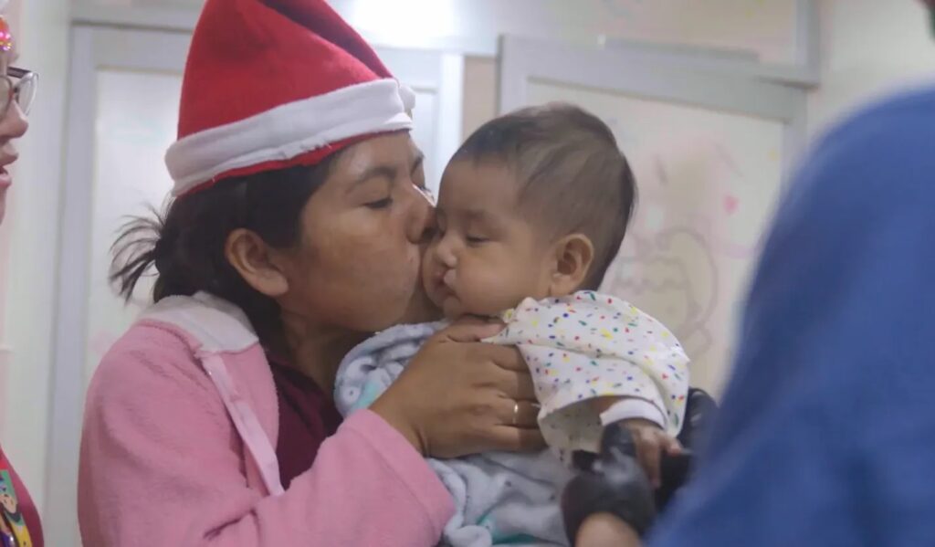 En honor al Día de la Madre: 5 mujeres que nos inspiran con su resiliencia y fortaleza 6 Madre2